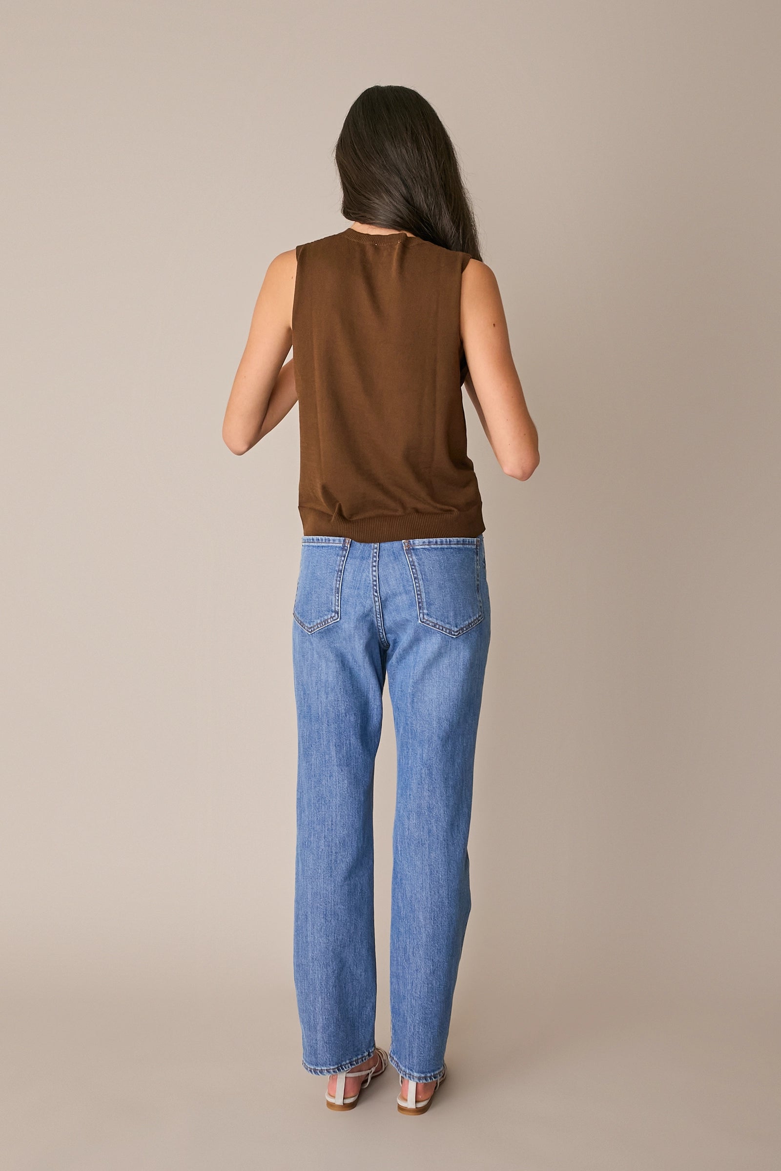 Straight-leg stretch jeans
