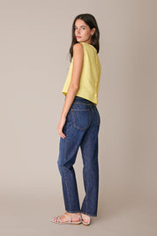 Straight-leg stretch jeans
