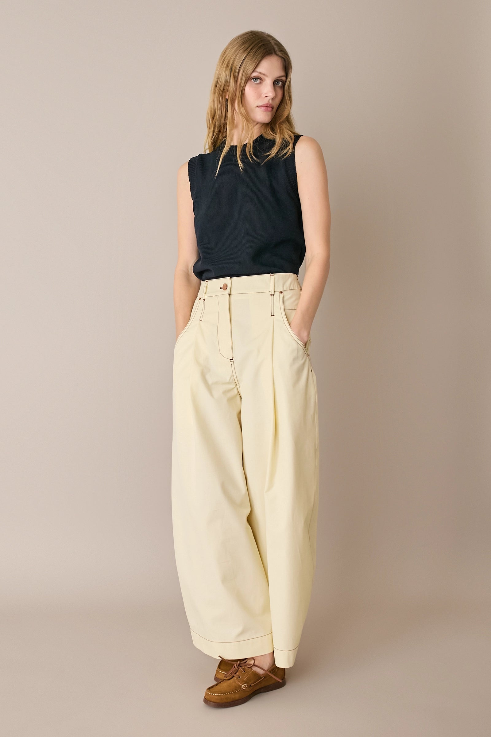 Contrast-stitch trousers – Everyday Wear
