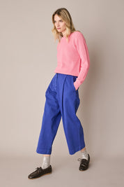 Casual trousers with pleats
