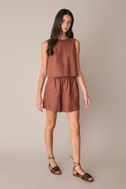 Elastic-waist linen shorts