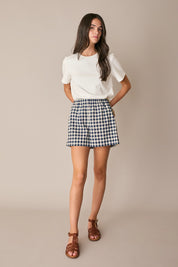 Elastic-waist shorts with contrast trim
