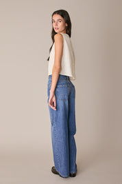 Wide-leg denim jeans
