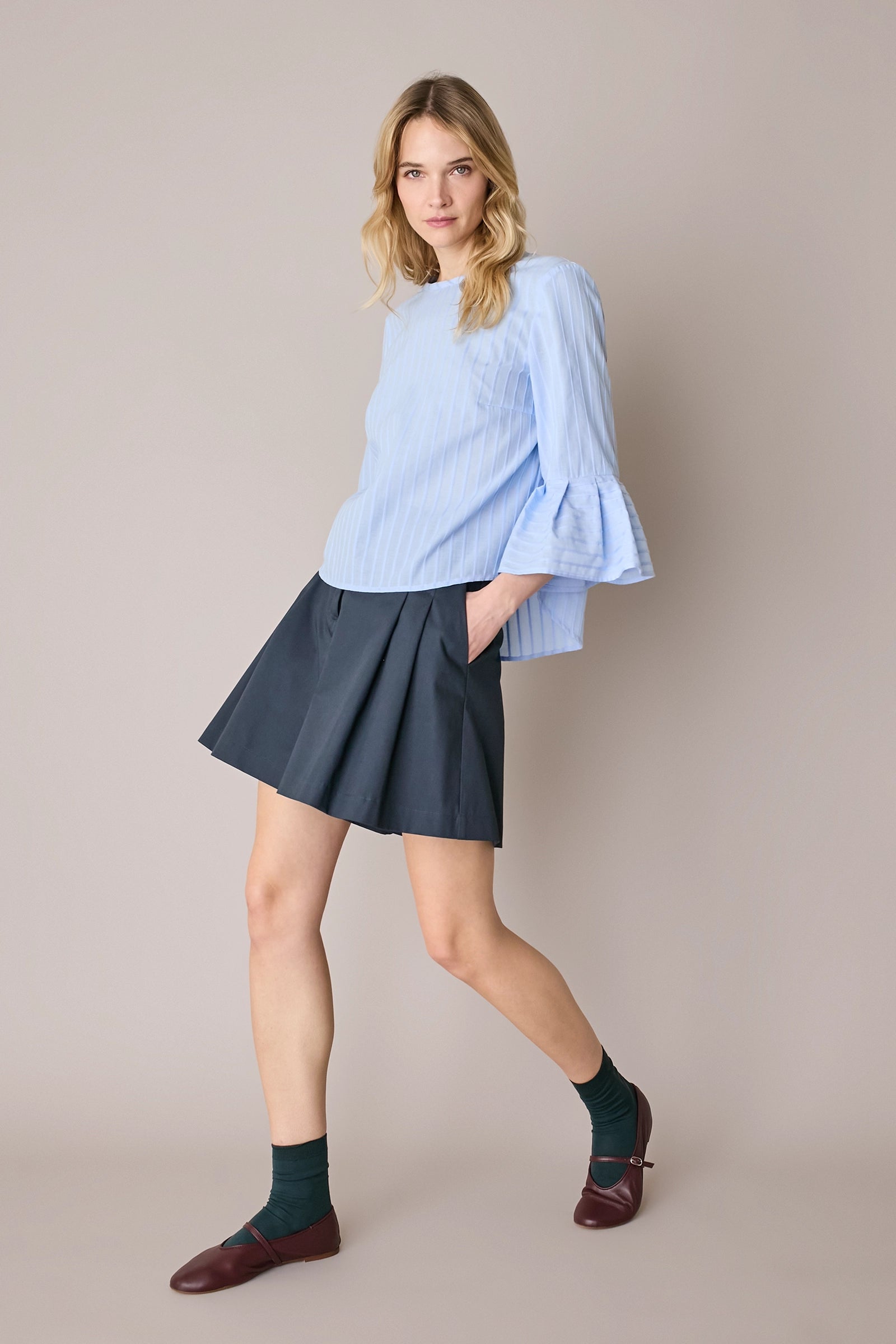 Cotton pleated shorts