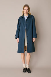 Water-resistant trench coat