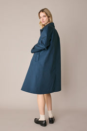 Water-resistant trench coat