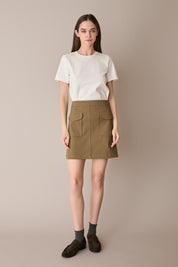 Minigonna con tasche applicate