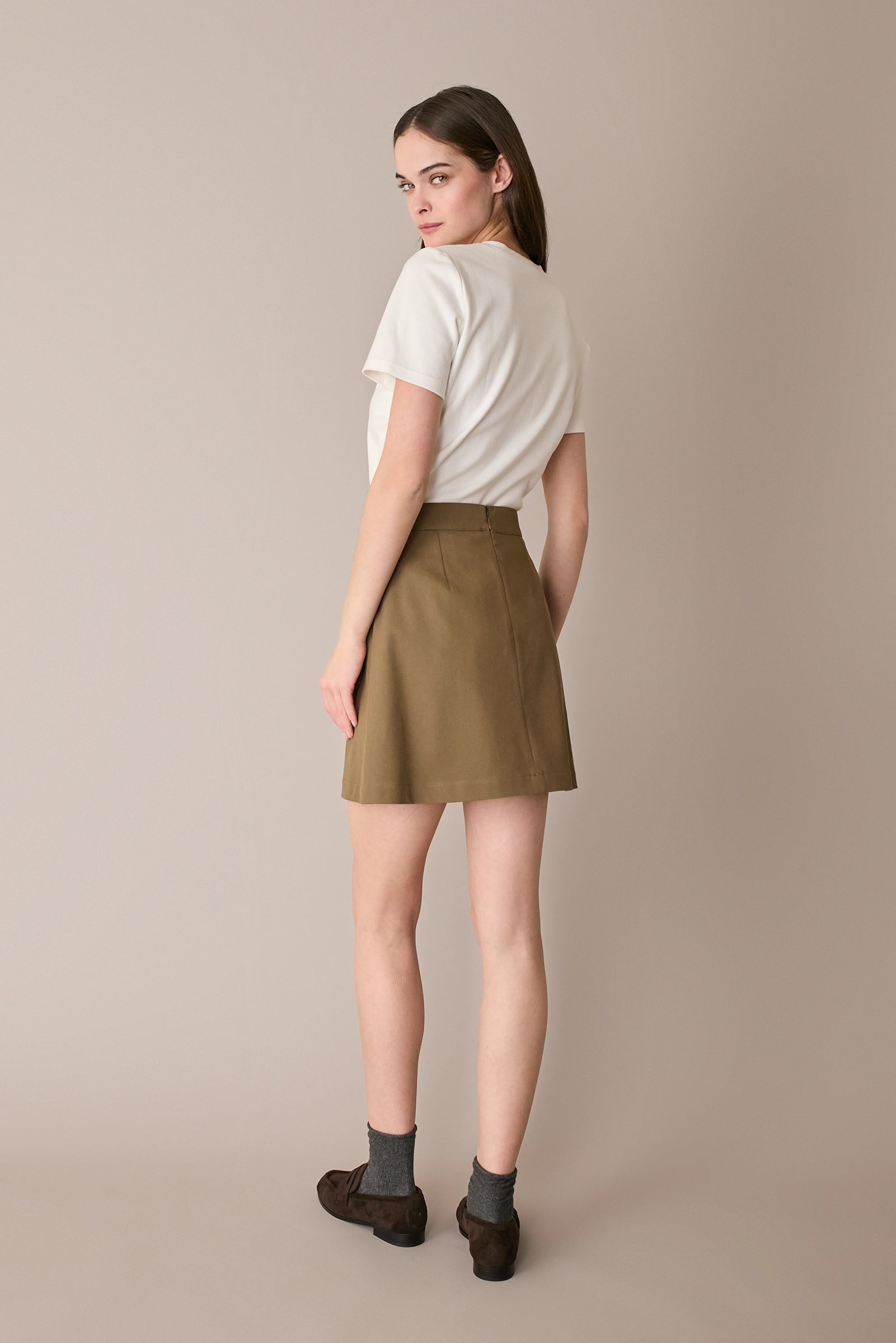 Minigonna con tasche applicate