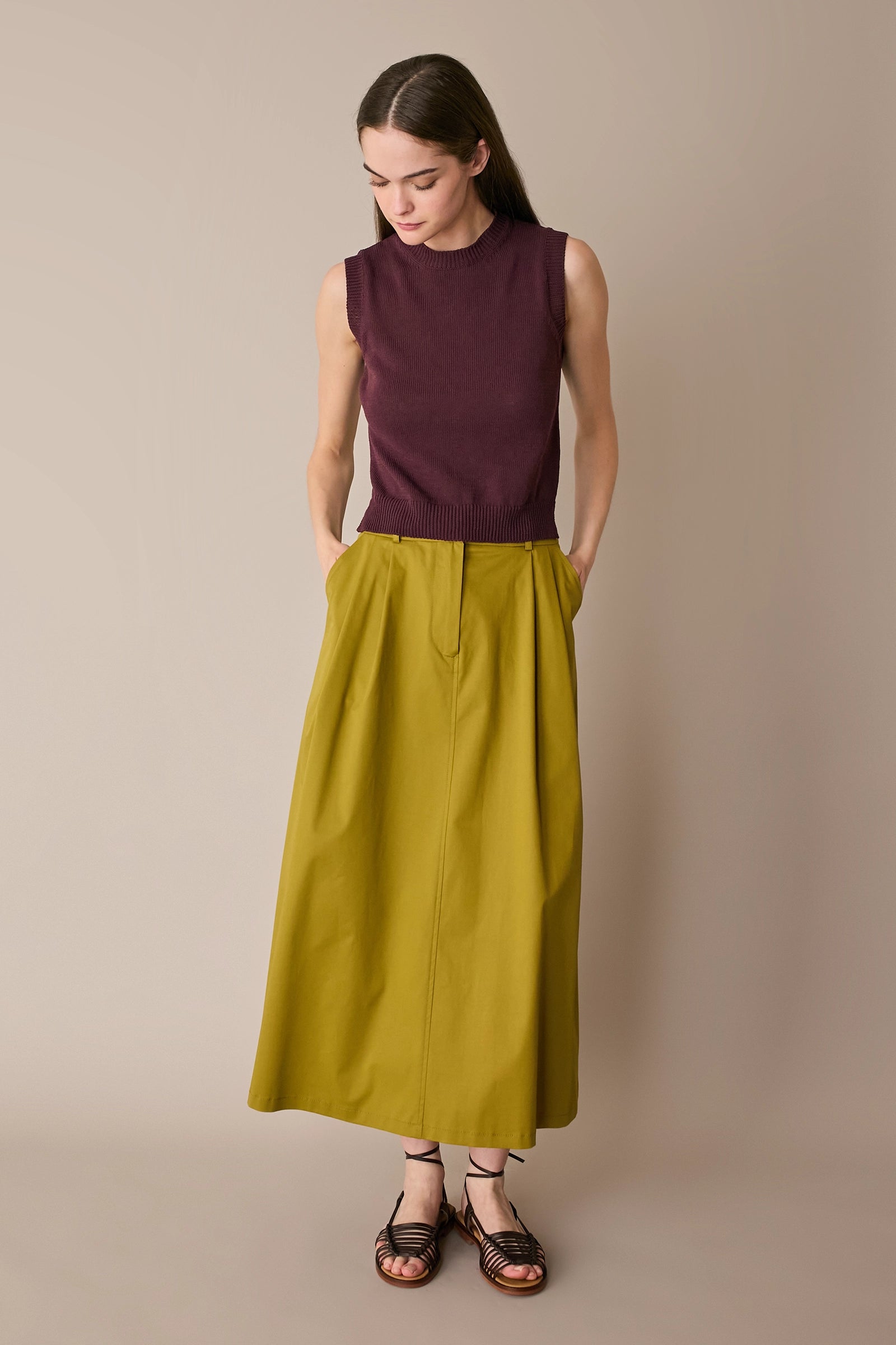 Cotton skirt with pleats