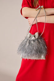 Borsina a sacchetto effetto piumato