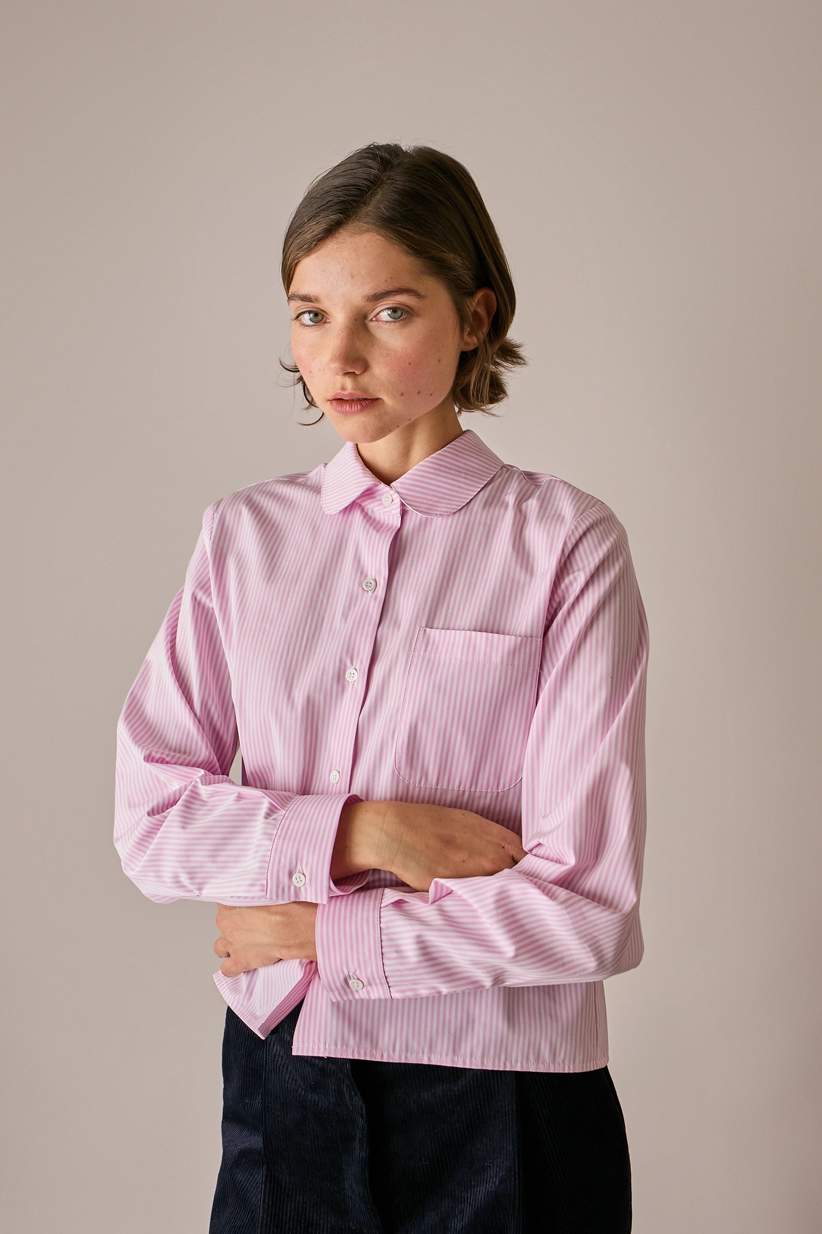 camicia con colletto stondato riga bianco - rosa, colletto stondato