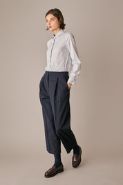 Camicia stretch con colletto stondato