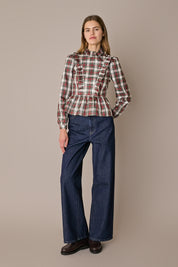 Camicia in seta tartan con rouches tartan verde, colletto volant e struttura in seta