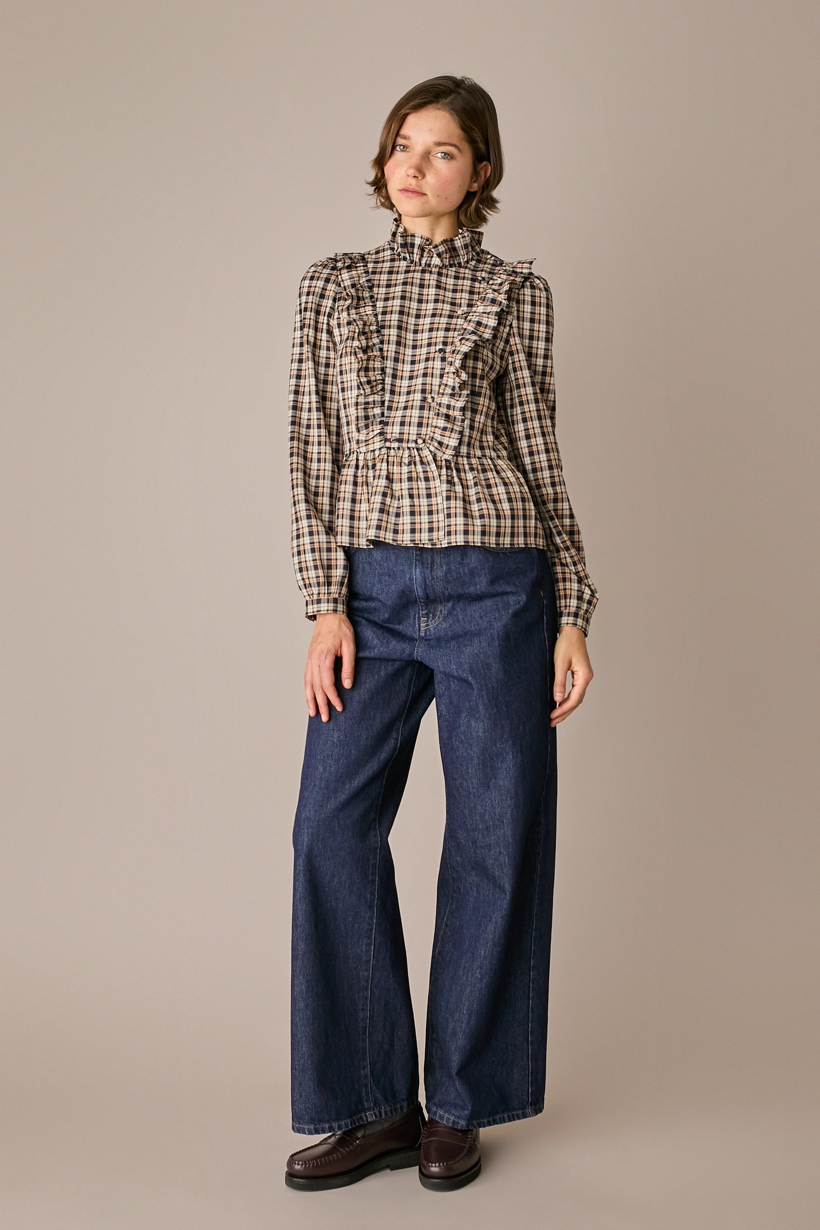 Camicia in seta tartan con rouches
