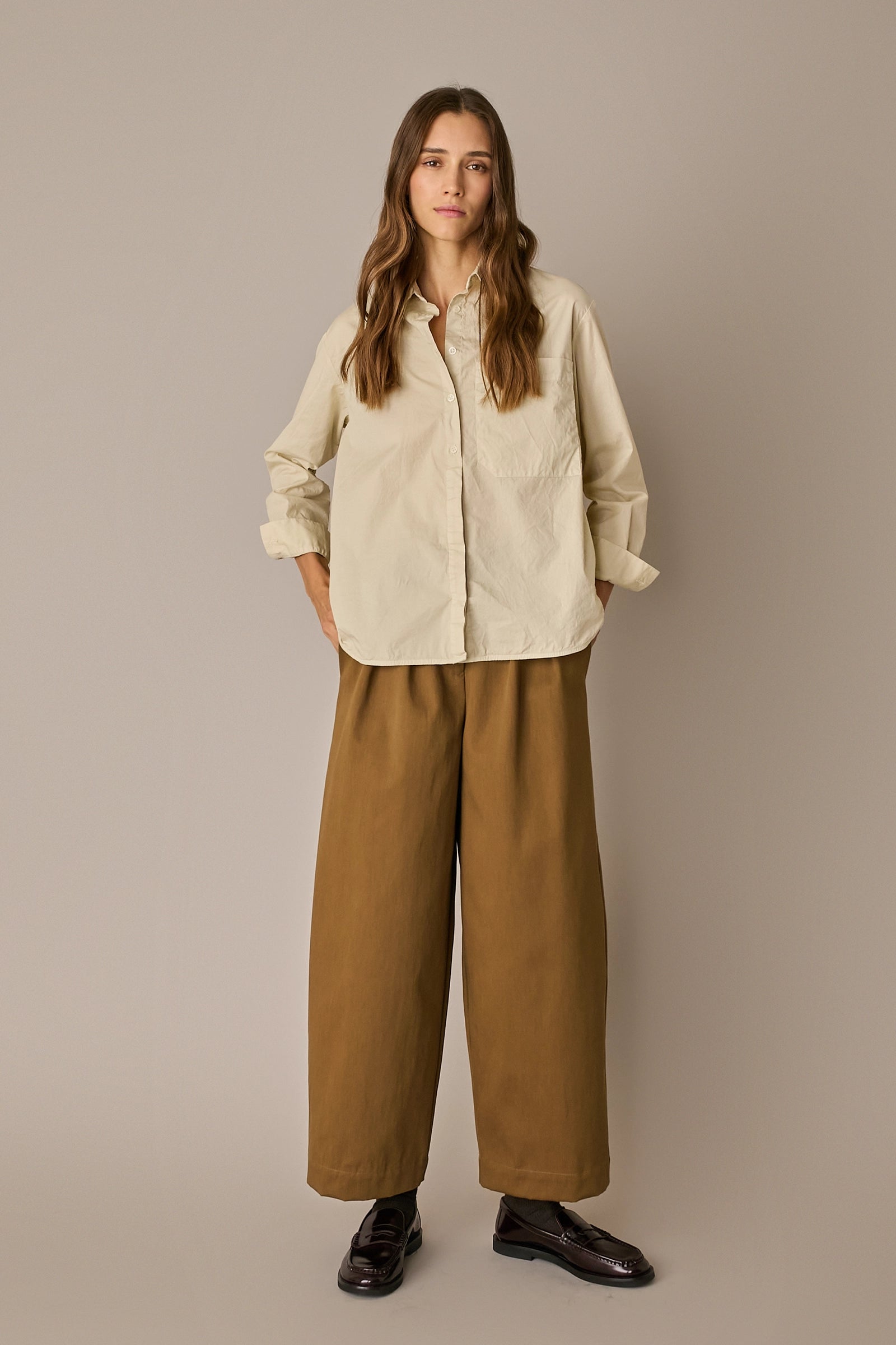 Camicia in cotone stretch tinto in capo
