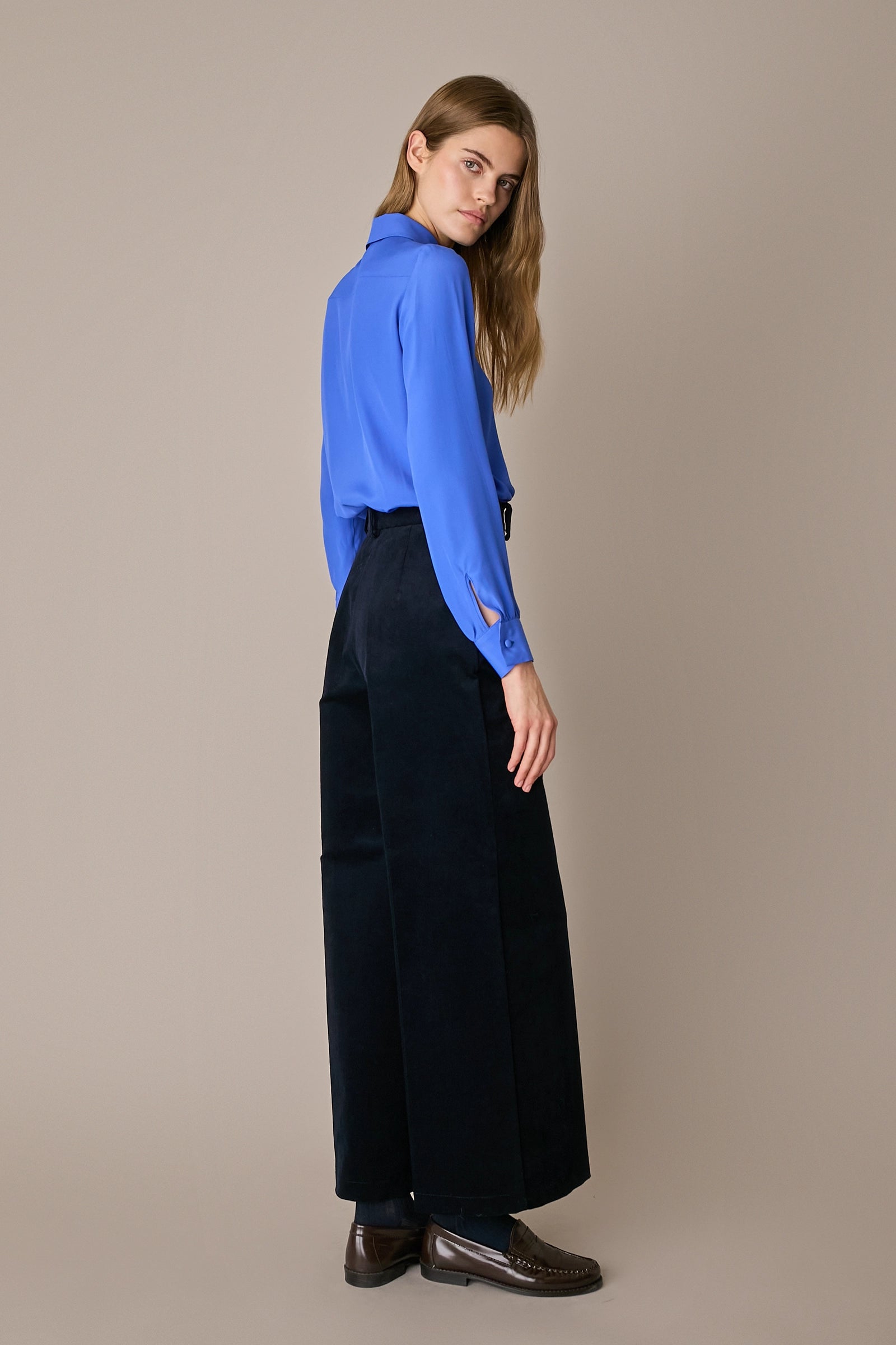 Camicia in blend di seta con fiocco