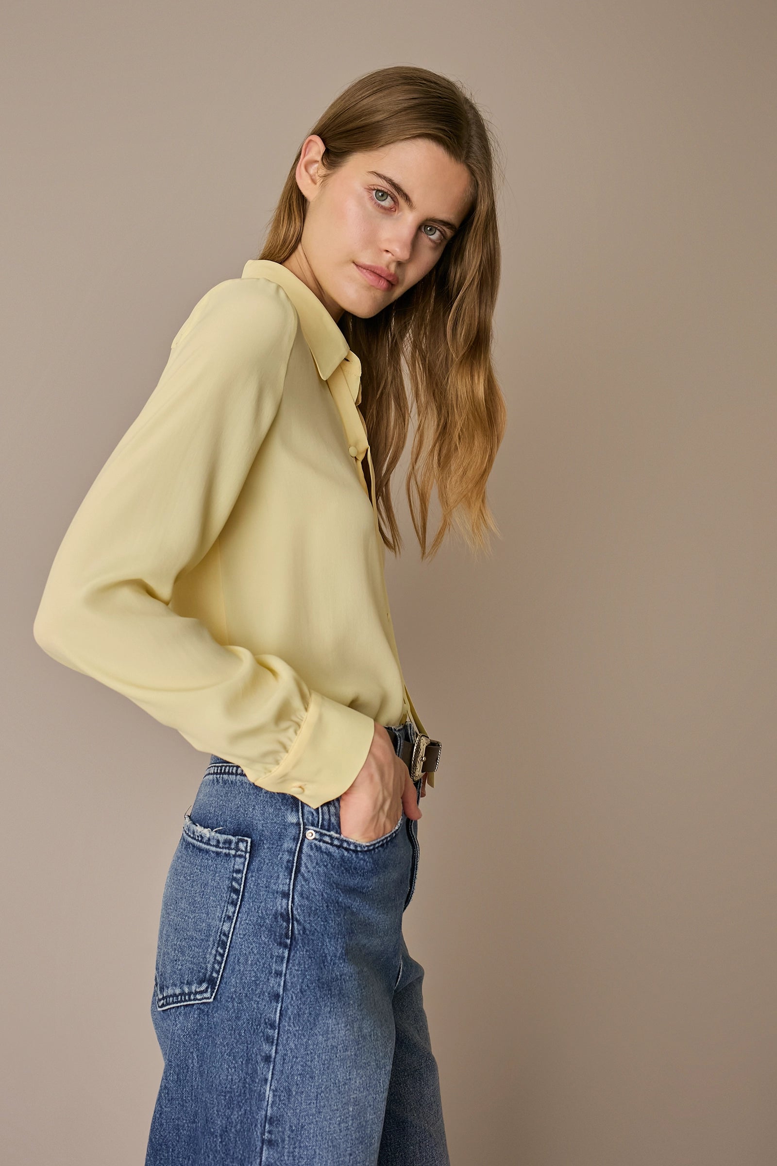 Camicia in blend di seta con fiocco