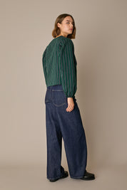 Top a righe con scollo a V