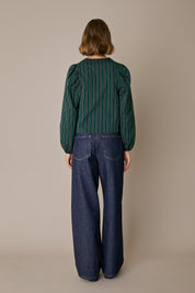 Top a righe con scollo a V