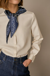 Camicia in seta con colletto bandana
