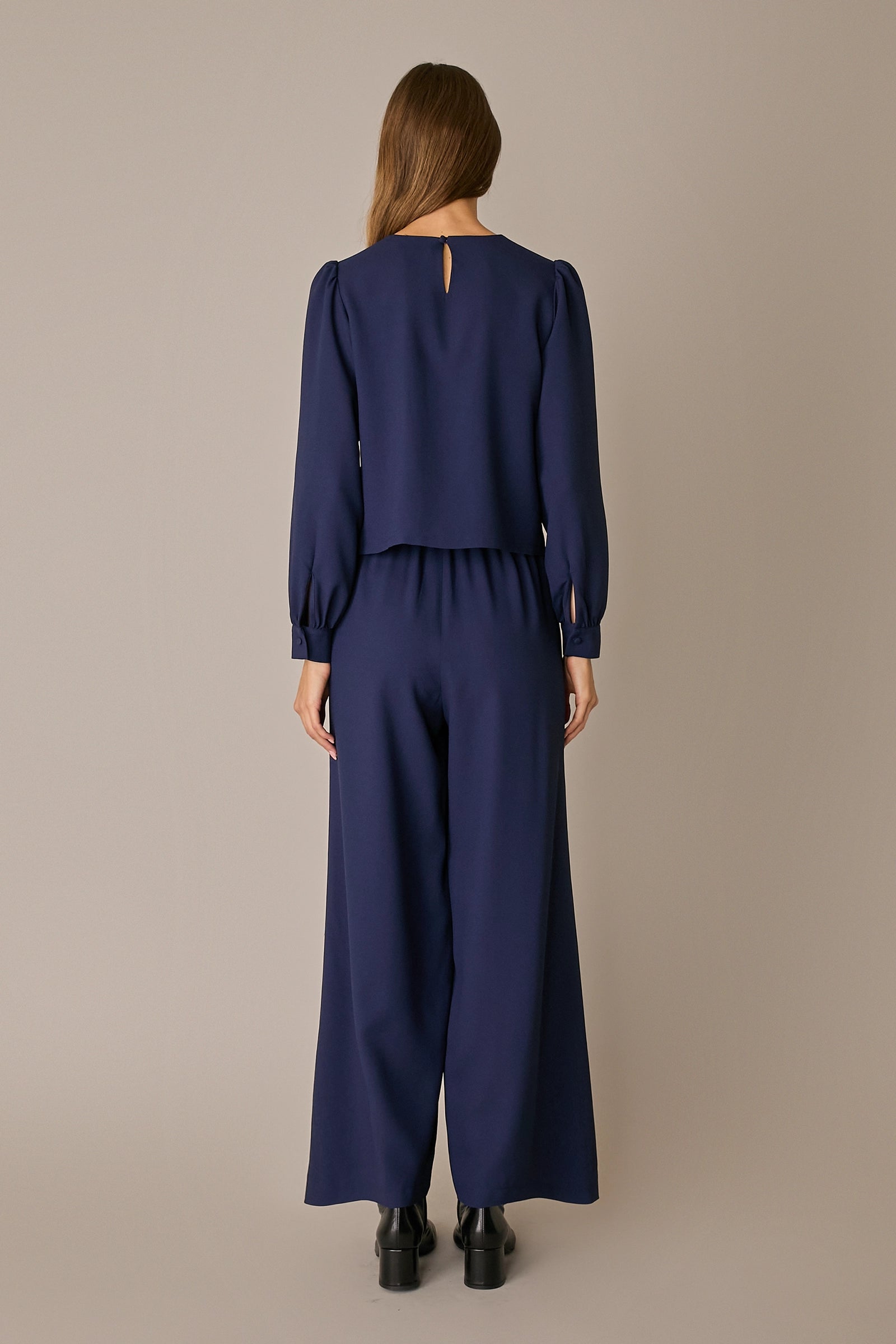 Blusa in crêpe con maniche lunghe