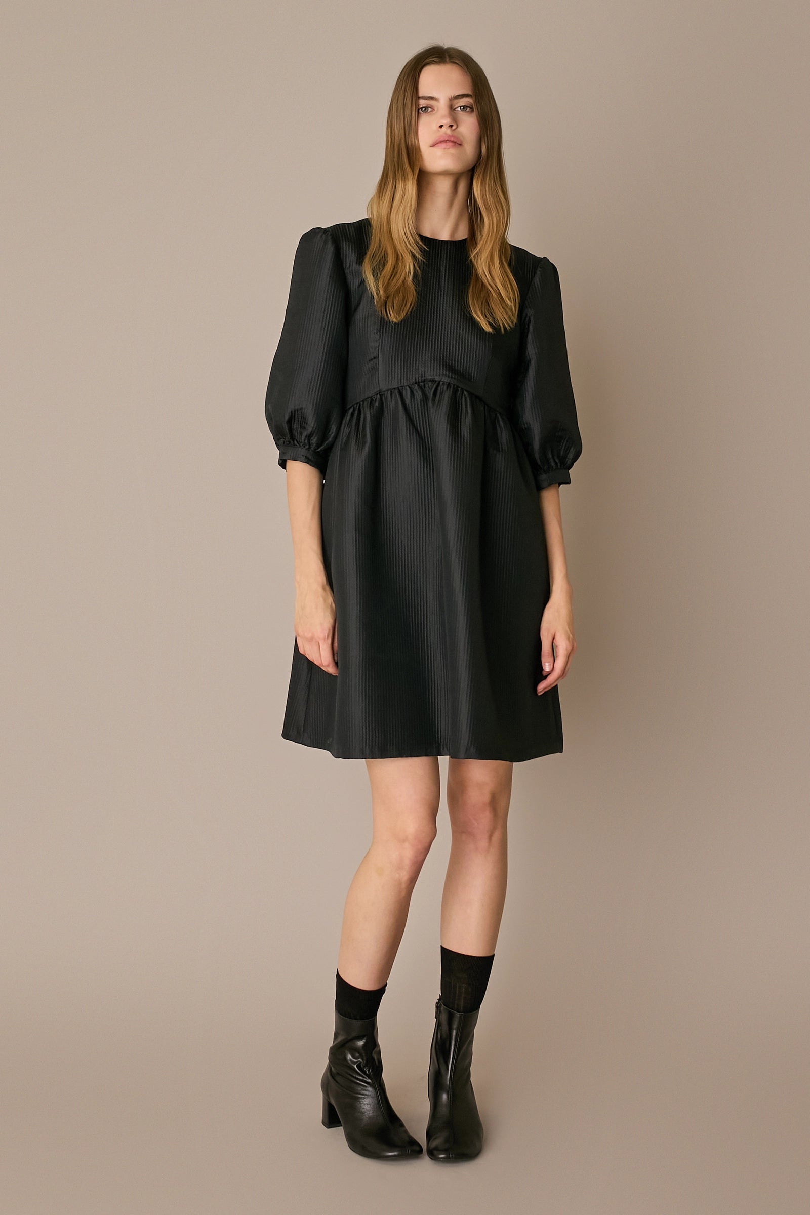 Structured wool and silk dress