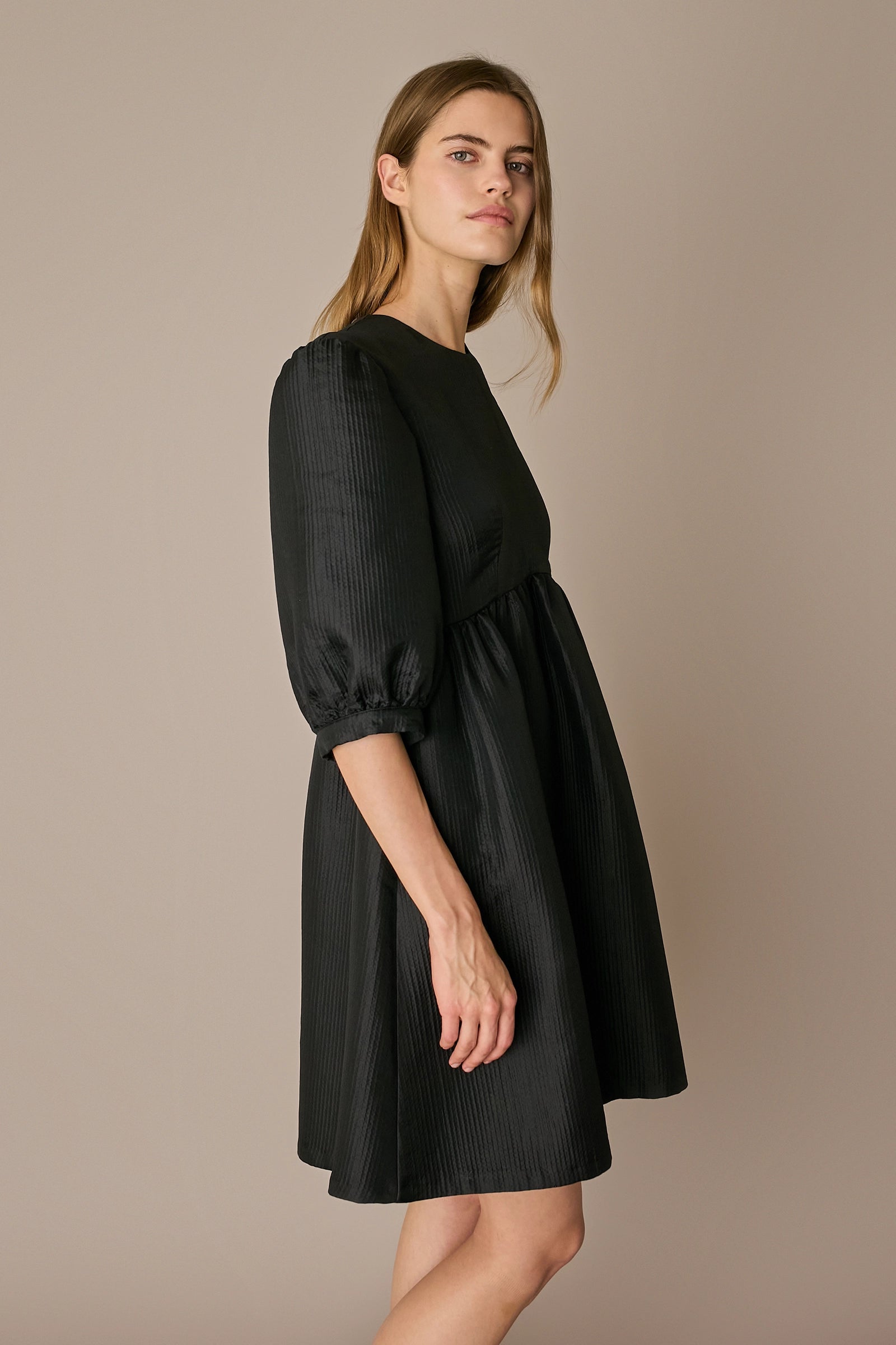 Structured wool and silk dress