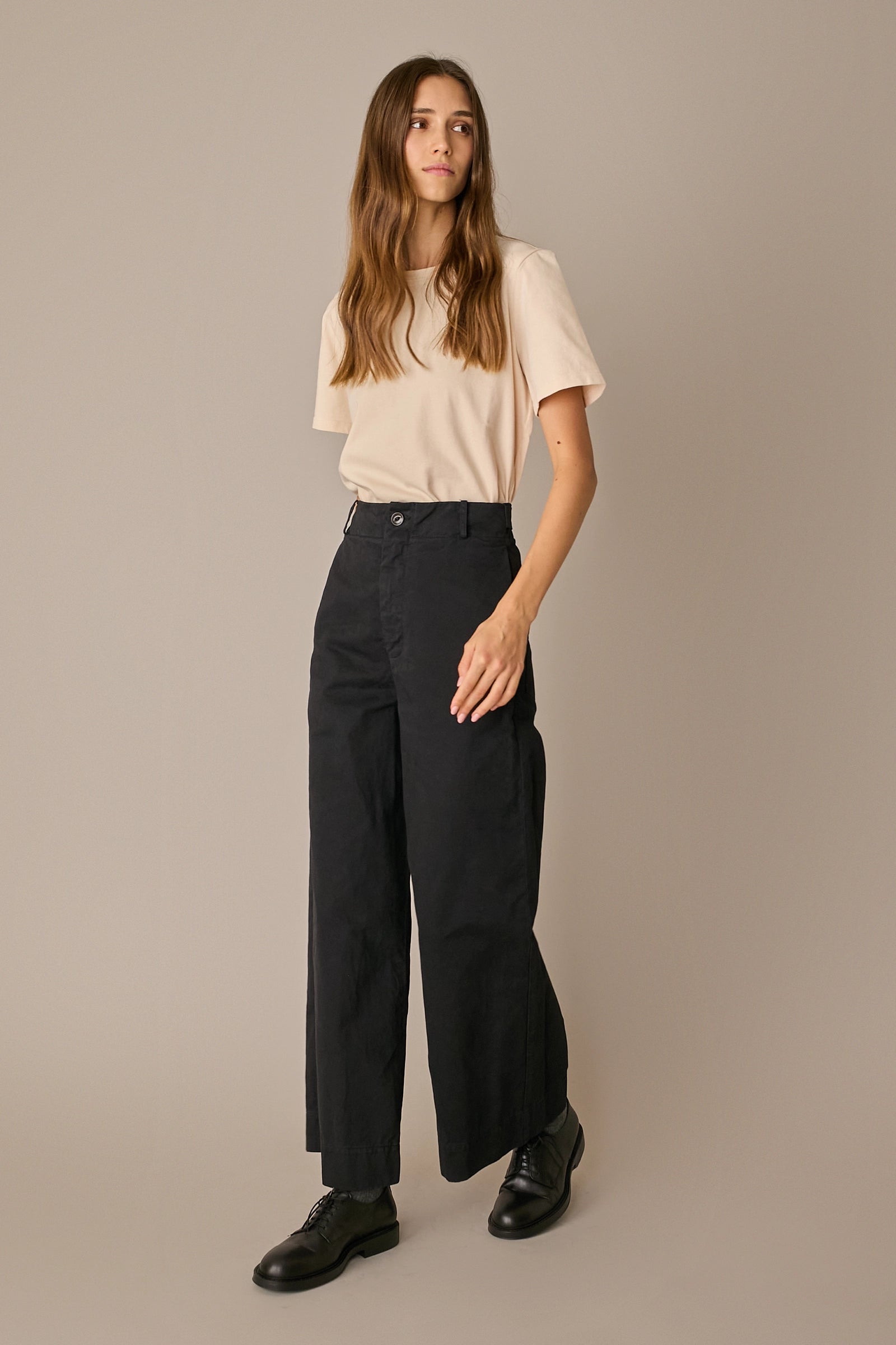 Cotton trousers with adjustable waist tabs