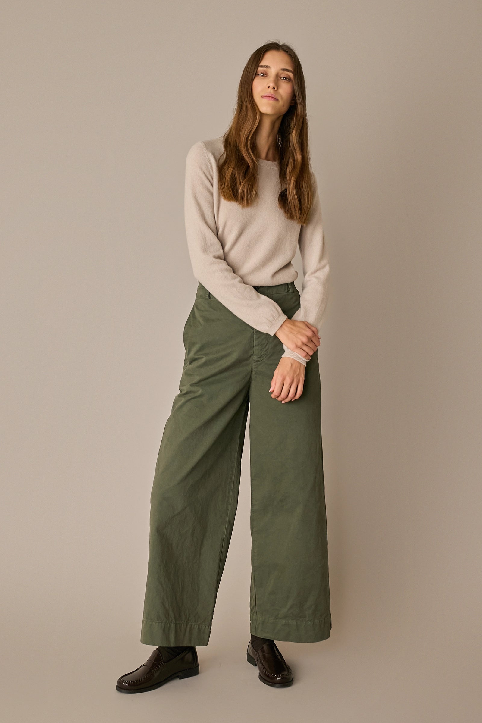 Cotton trousers with adjustable waist tabs