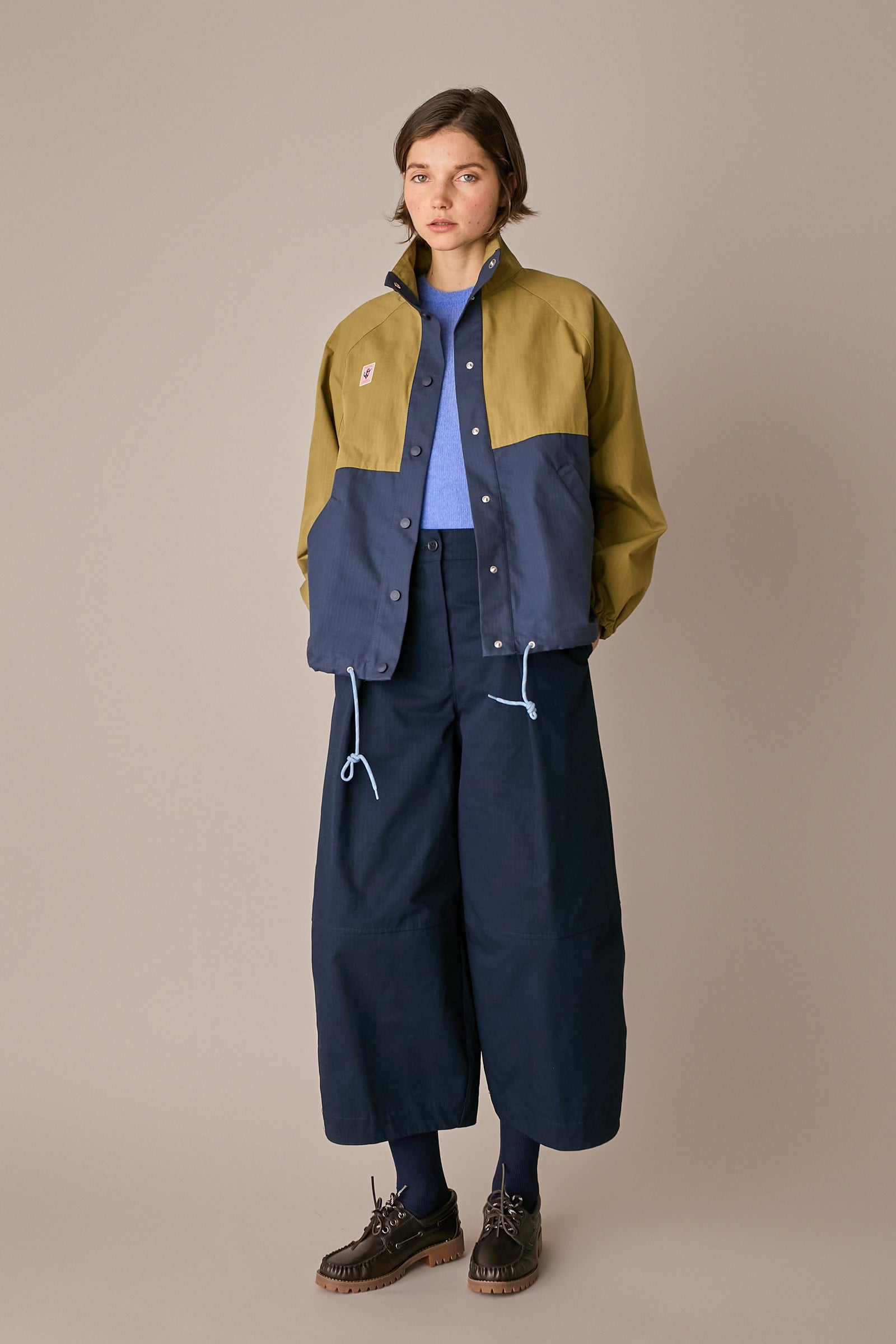 pantaloni balloon in cotone ripstop, pinces frontali, blu navy