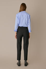 Pantaloni con piega in lana stretch