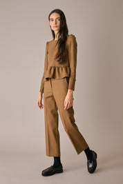Completo elegante in lana da donna