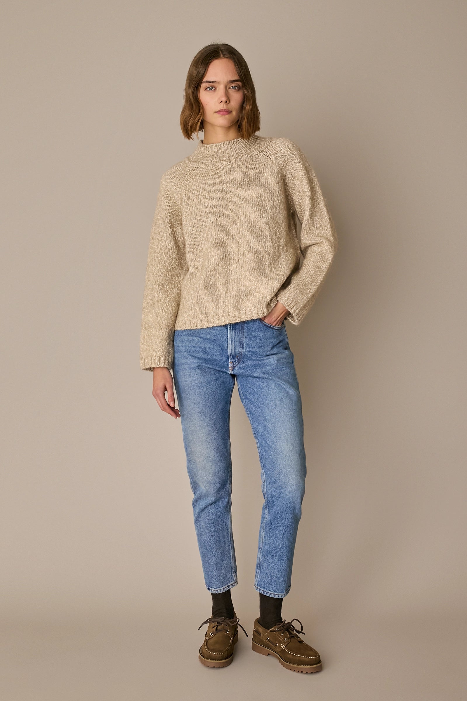90s slim straight-leg jeans
