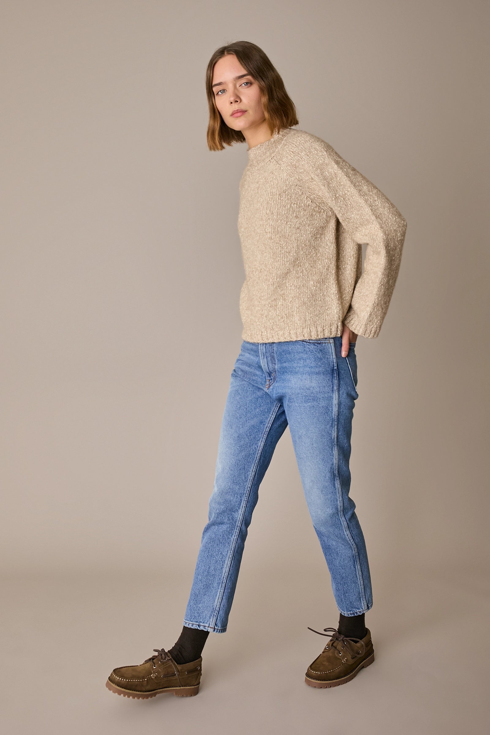 90s slim straight-leg jeans