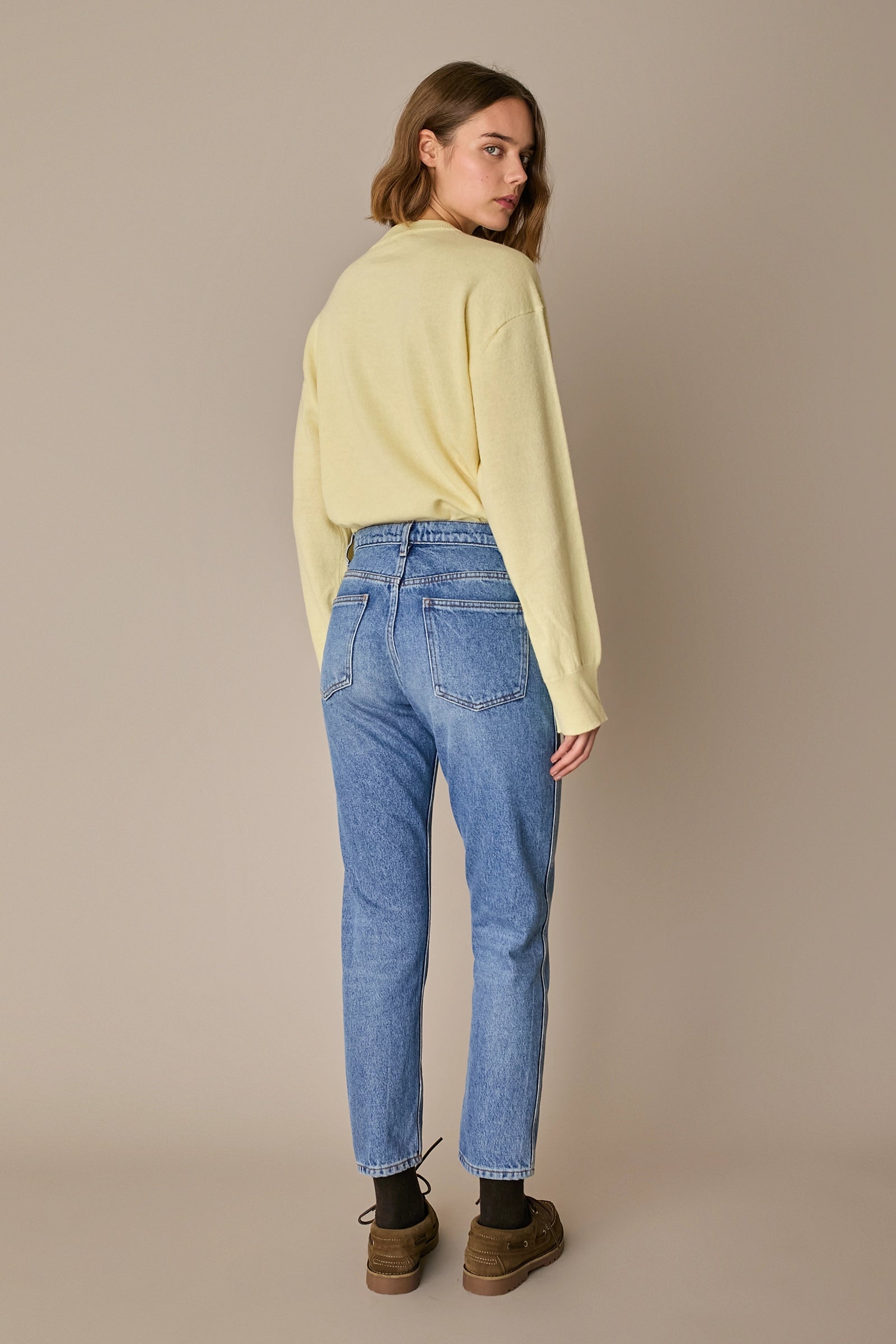 90s slim straight-leg jeans