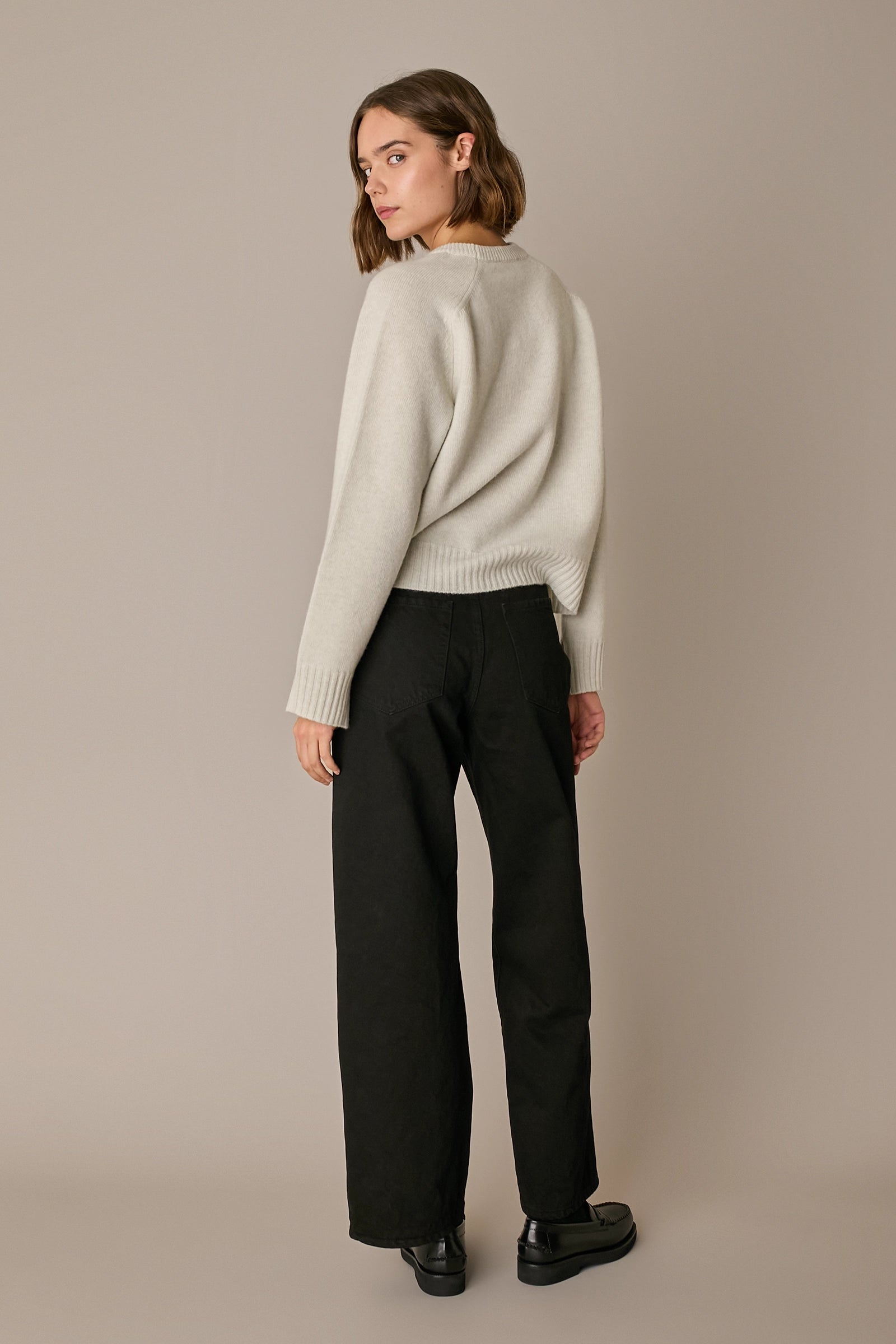 90s Straight-Leg Jeans