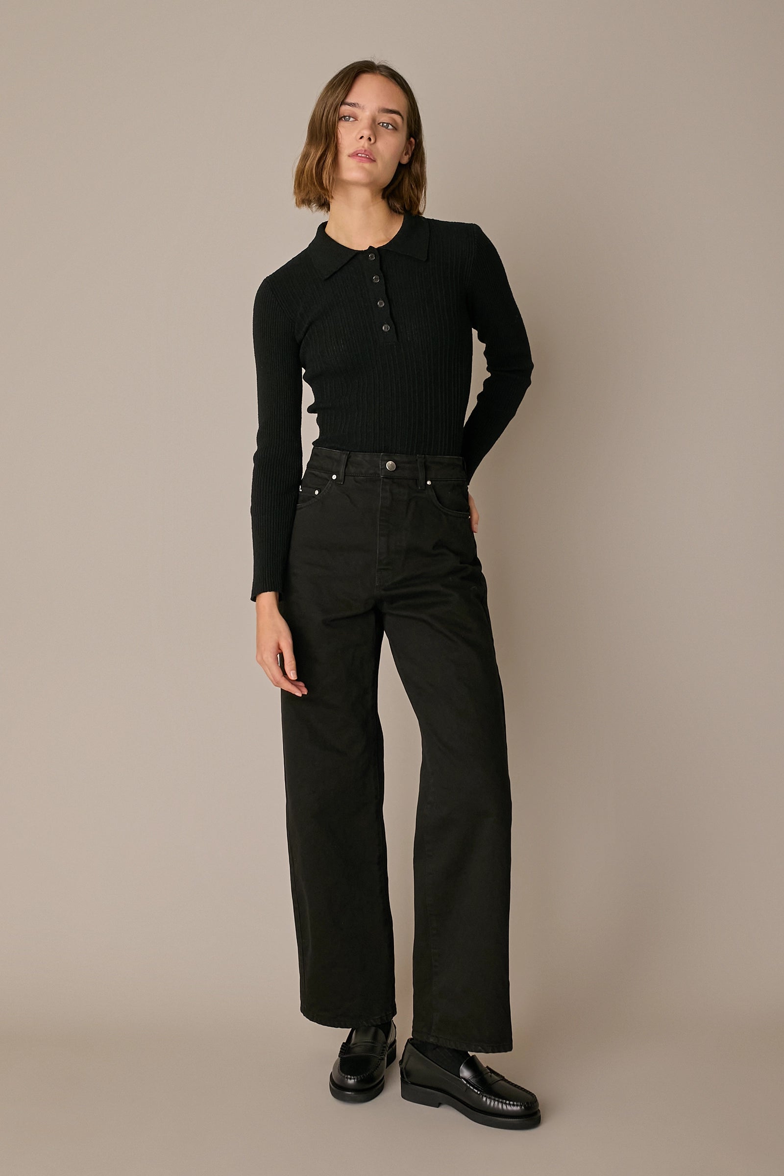 90s Straight-Leg Jeans