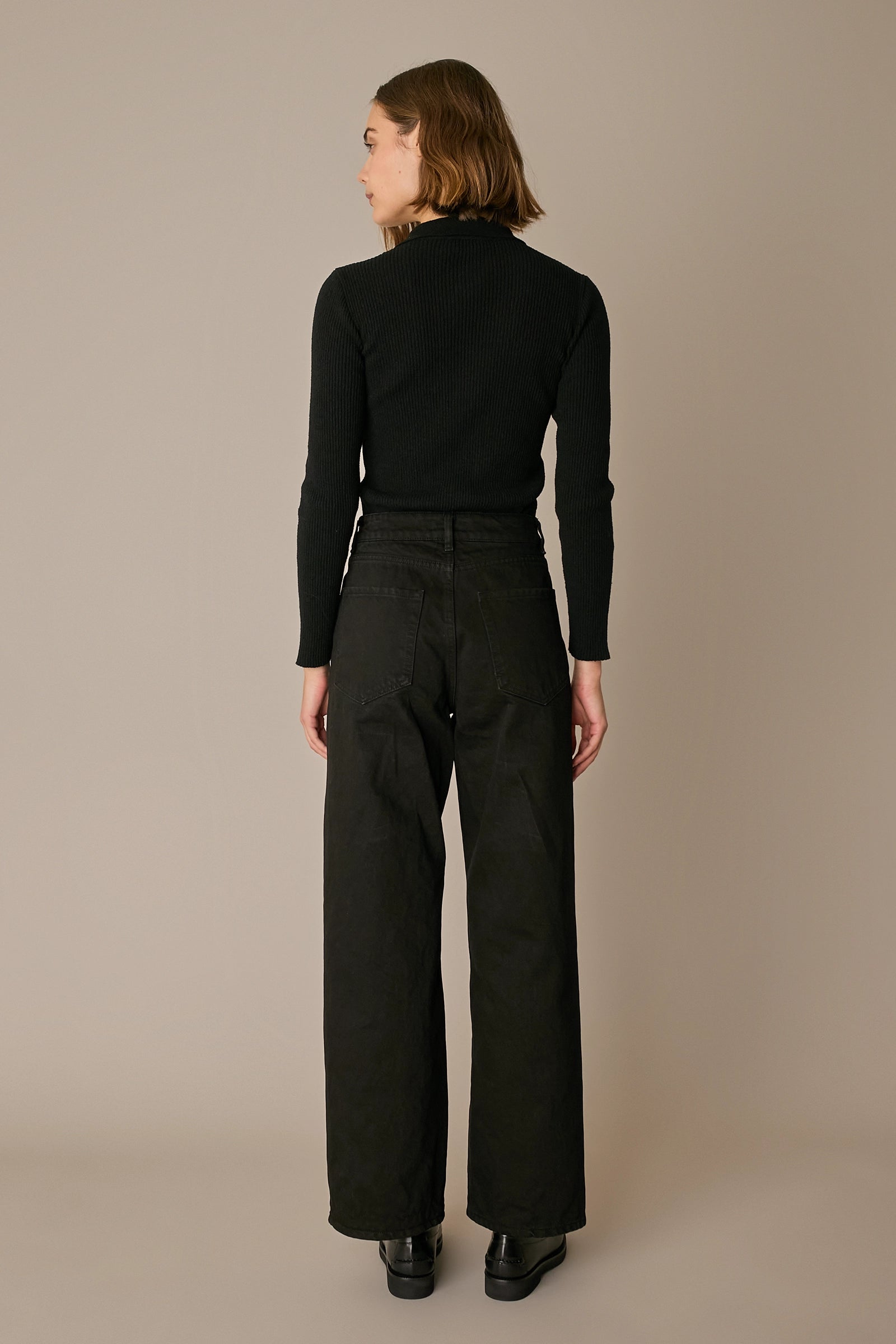 90s Straight-Leg Jeans
