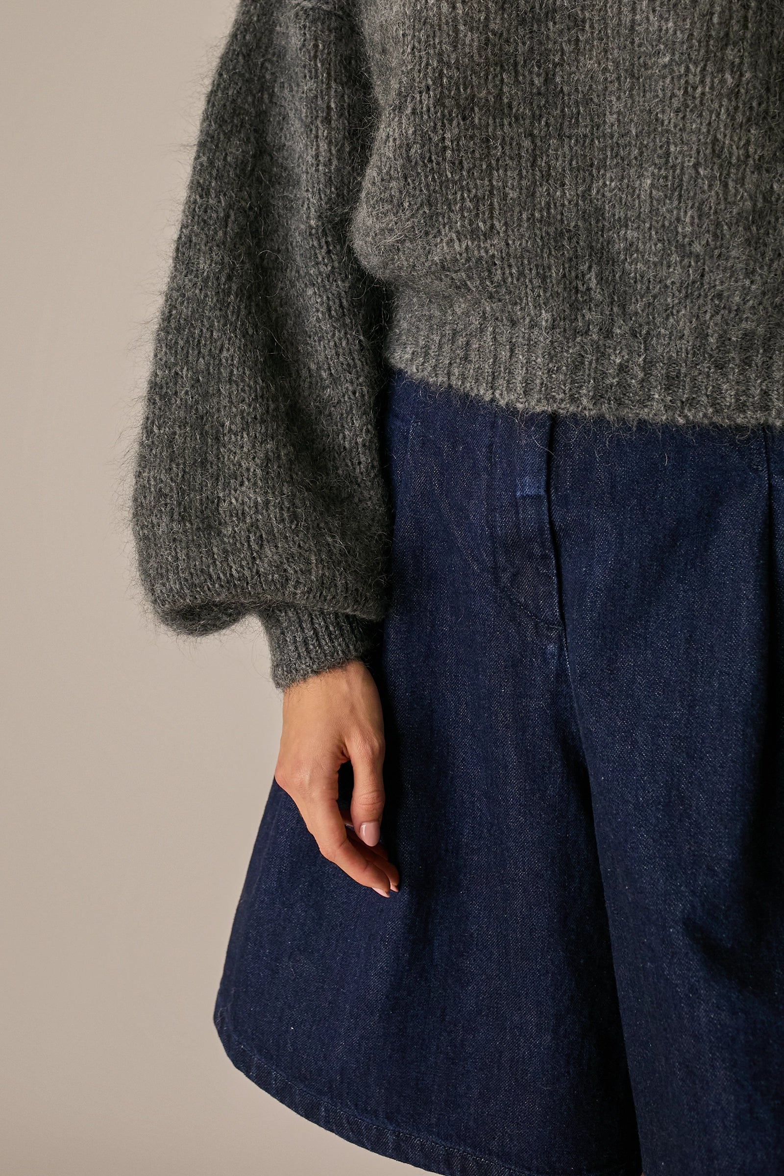 Bermuda in denim con pinces