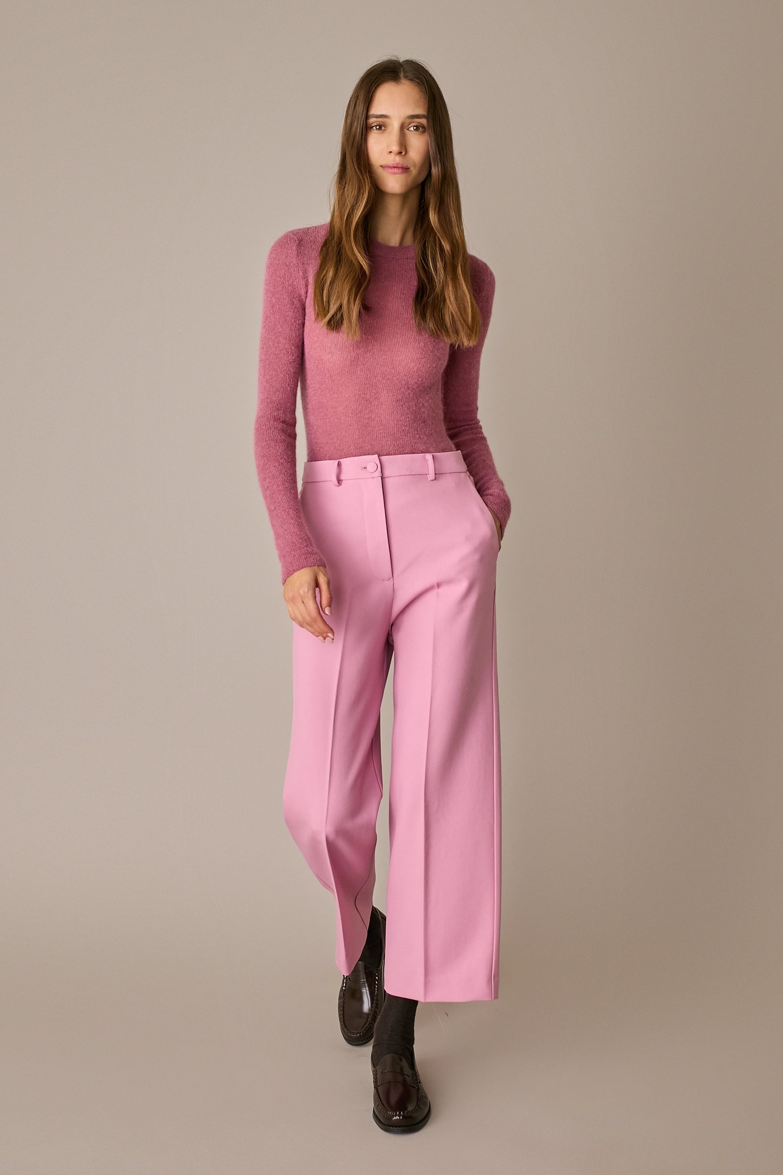 Pantaloni in lana con piega