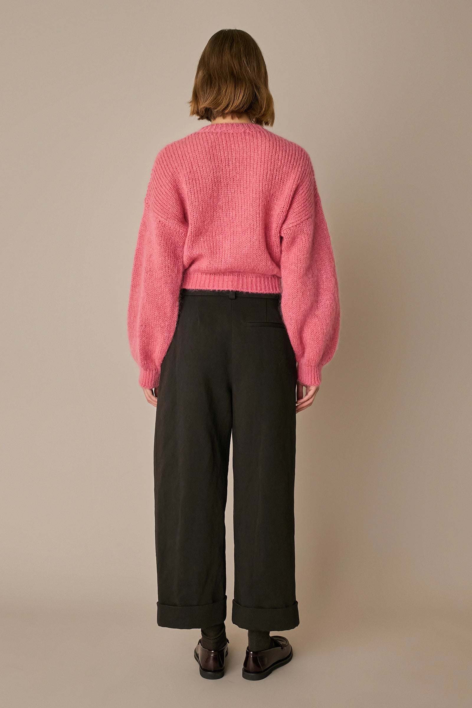 Pantaloni in cotone e lino con risvolto