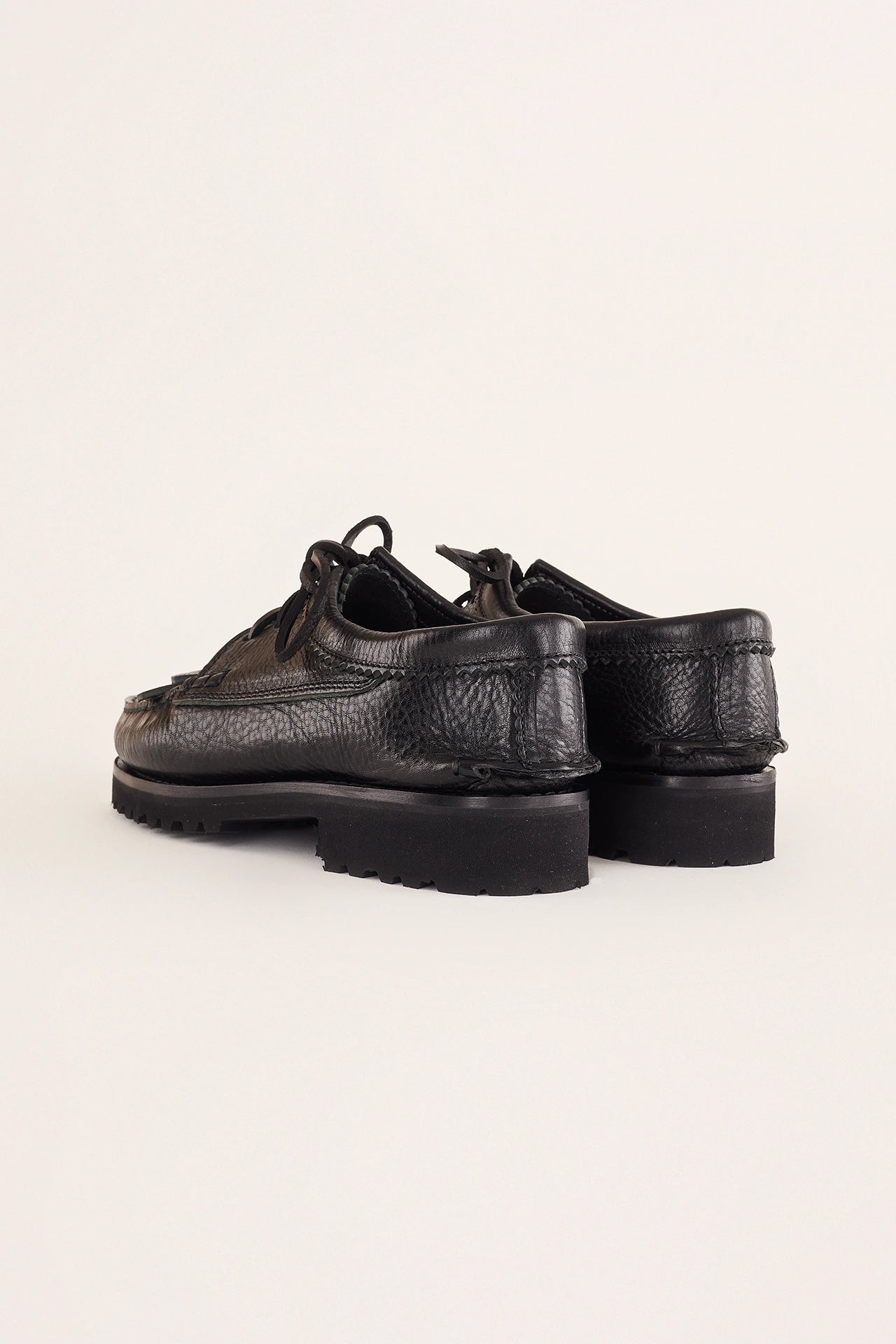 Mocassini allacciati con suola Vibram