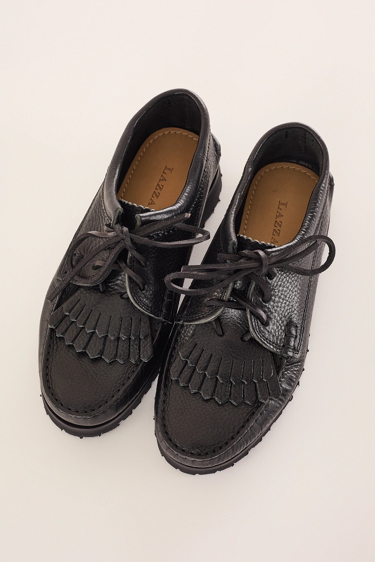 Mocassini allacciati con suola Vibram