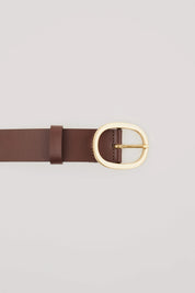 Cintura in pelle con fibbia ovale