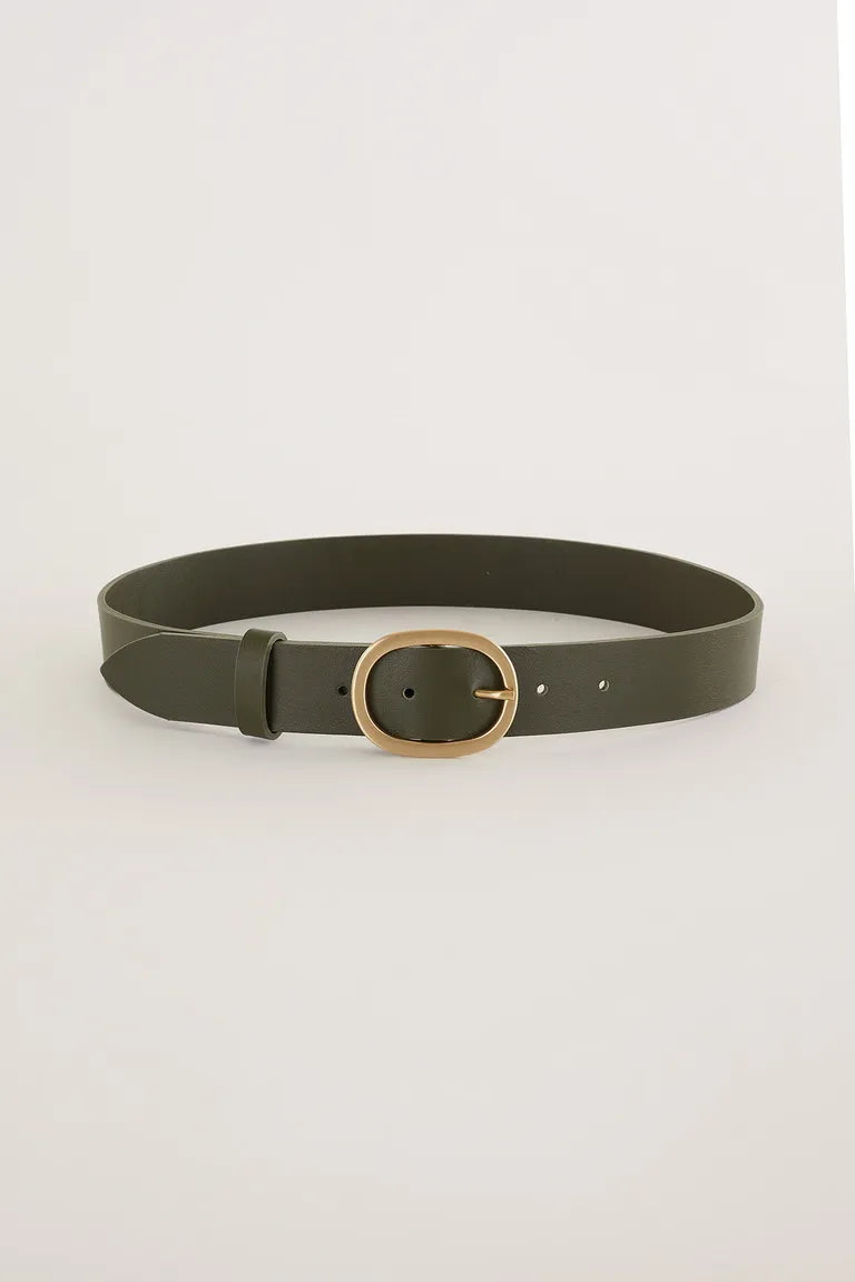 Cintura in pelle con fibbia ovale