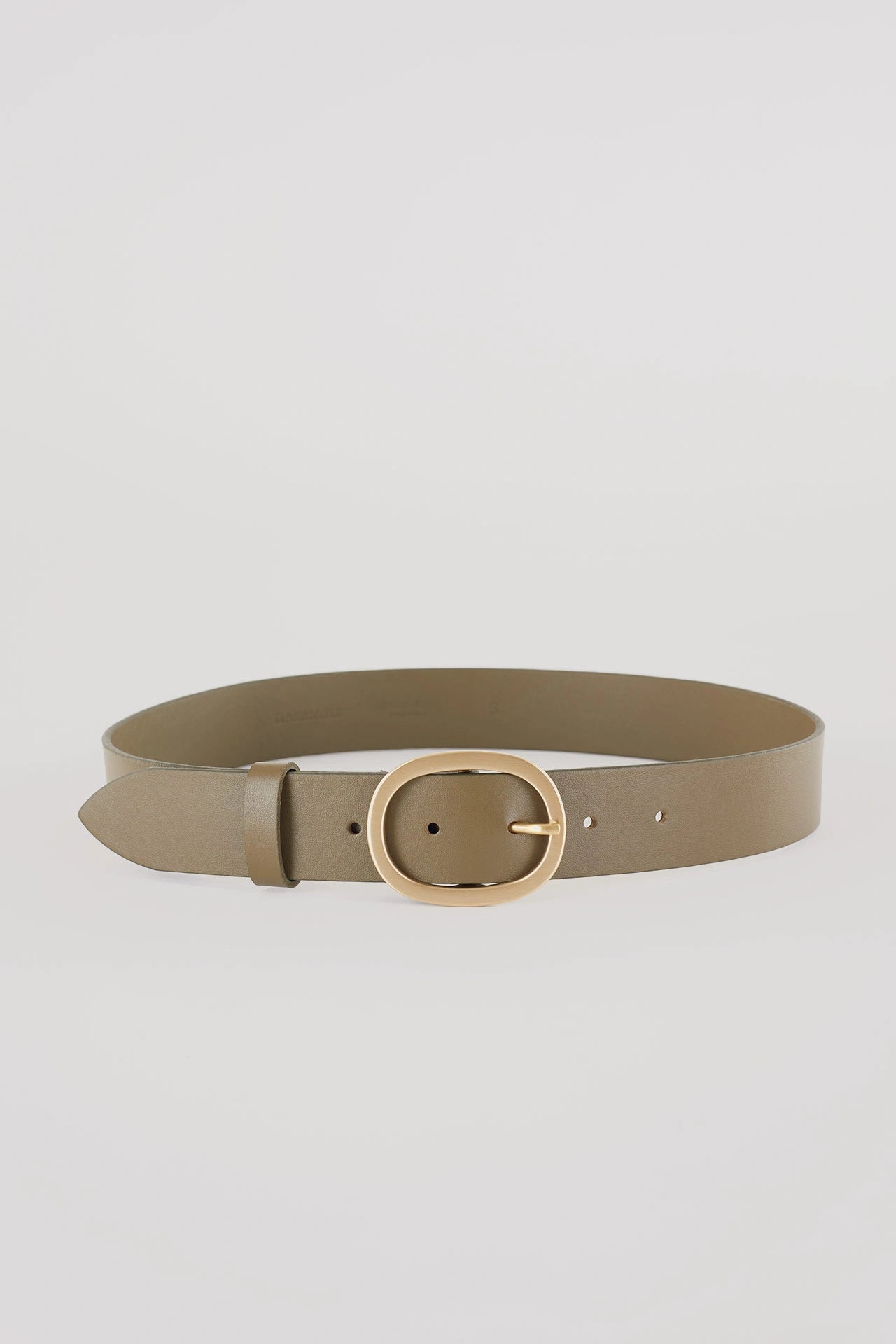 Cintura in pelle con fibbia ovale