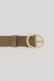 Cintura in pelle con fibbia ovale