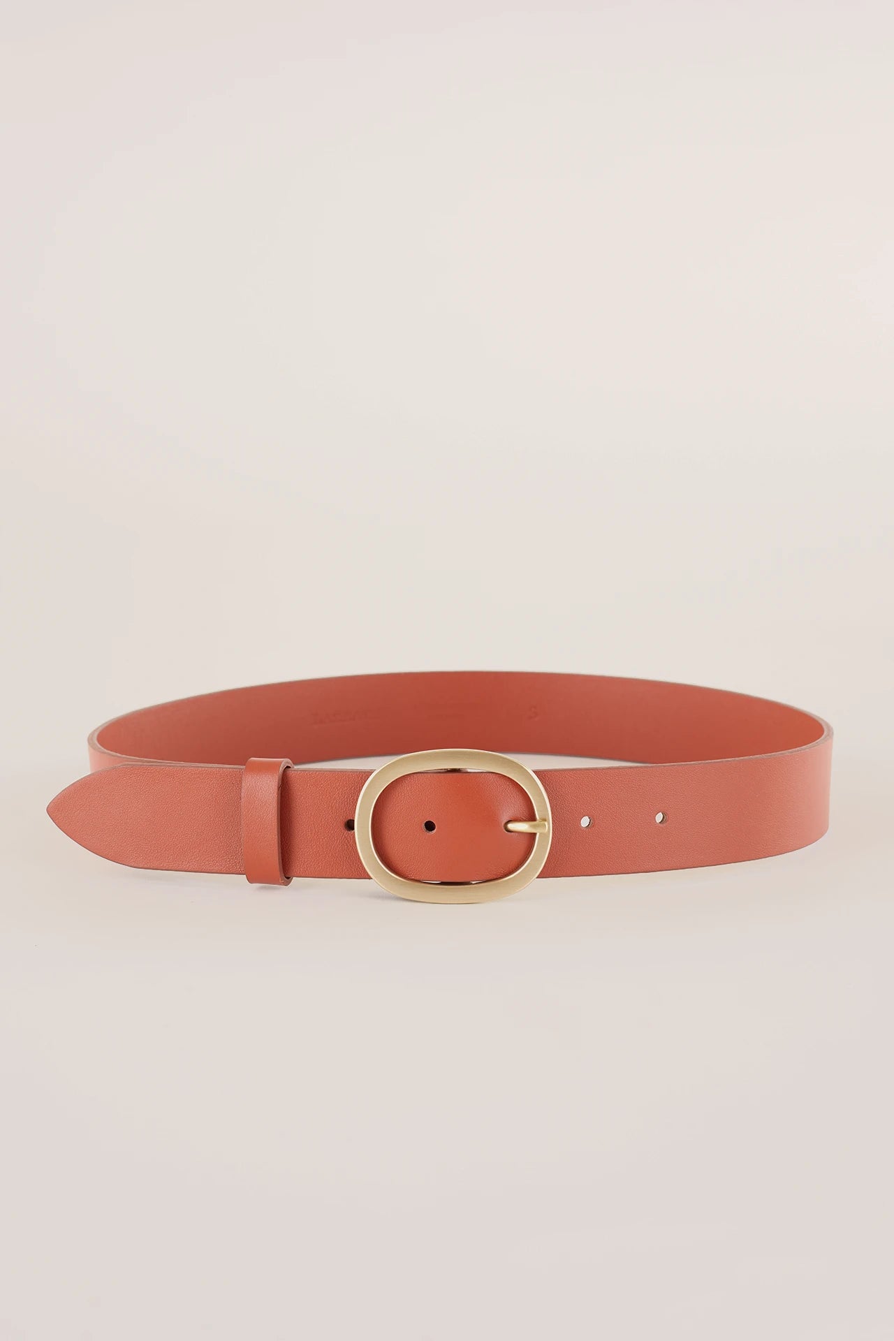 Cintura in pelle con fibbia ovale