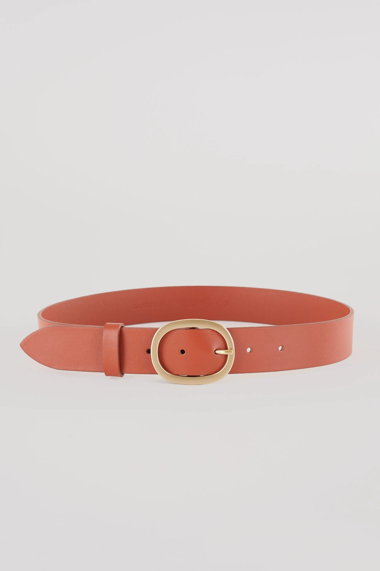 Cintura in pelle con fibbia ovale