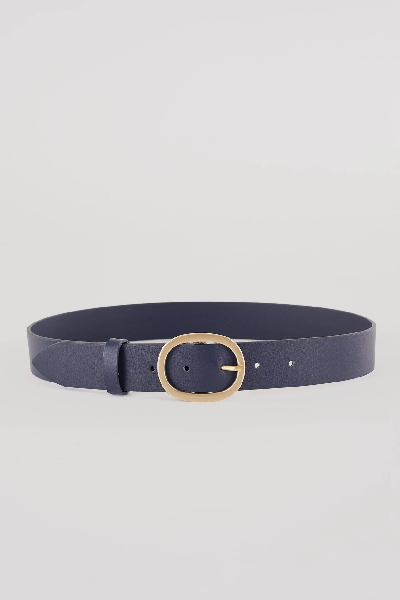 Cintura in pelle con fibbia ovale